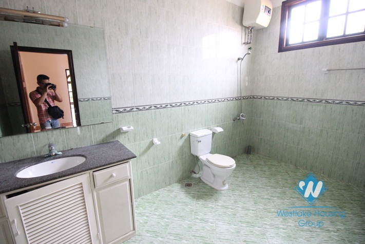 A huge house with 7 bedrooms and swimming pool for rent in Westlake, Tay Ho, Hanoi