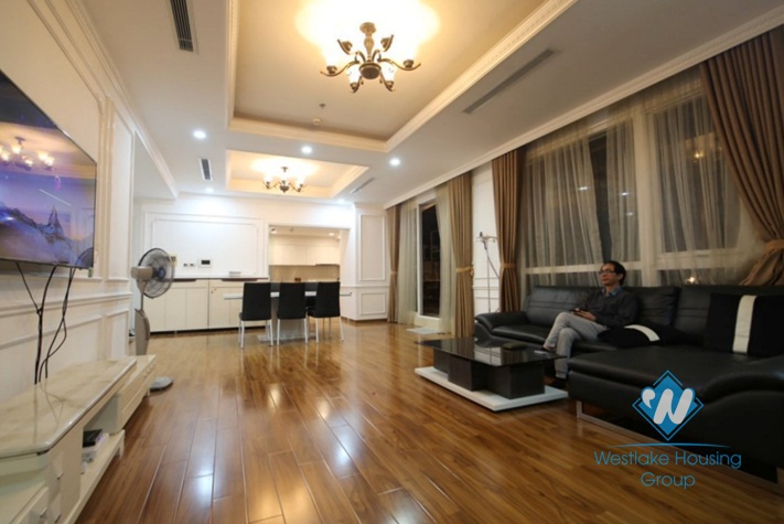 A high-end luxurious apartment in Royal City for rent