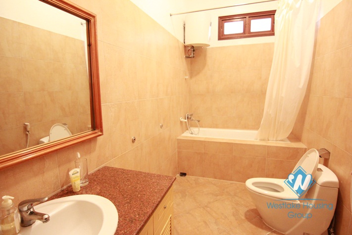 Gorgeous water-viewed house for rent in Tay Ho, Hanoi