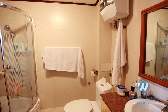 Gorgeous water-viewed house for rent in Tay Ho, Hanoi