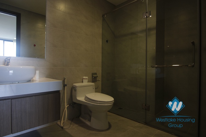 A delightful 2 bedroom apartment for rent in Hongkong Tower