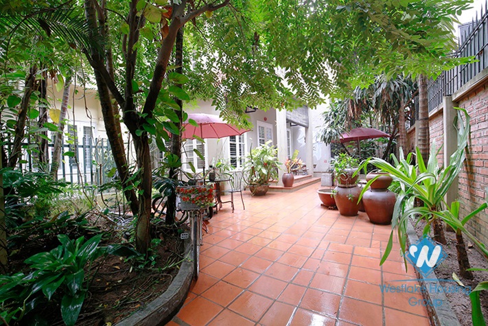 Nice house with garden for rent in Tu Hoa rea, Tay Ho District 