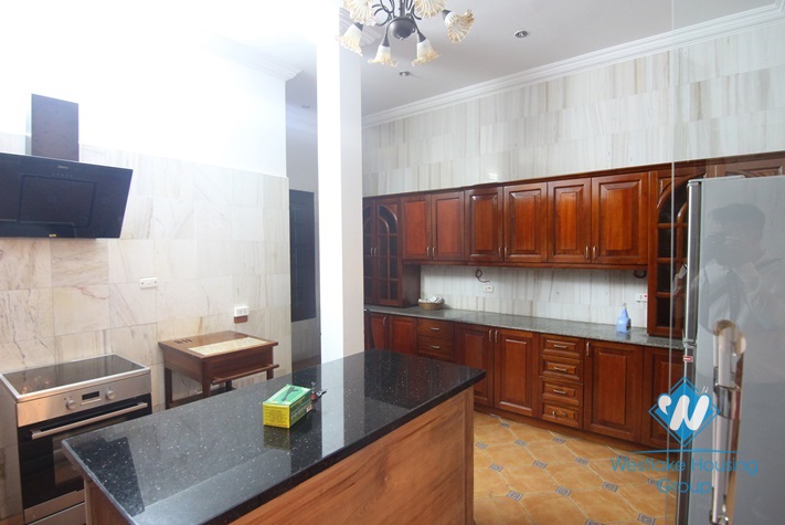 Lakeside house to rent with beautiful lake view balcony and small swimming pool