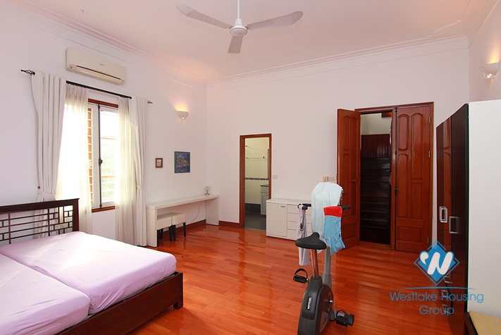 Beautiful house with big swimming pool for rent in Tay Ho District, Ha Noi