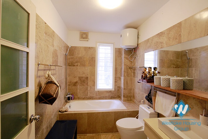 Nice house with garden for rent in Tu Hoa rea, Tay Ho District 