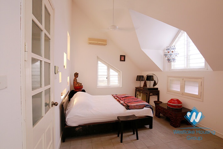 Nice house with garden for rent in Tu Hoa rea, Tay Ho District 