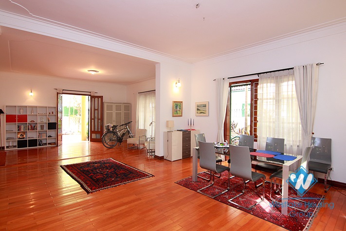 Beautiful house with big swimming pool for rent in Tay Ho District, Ha Noi