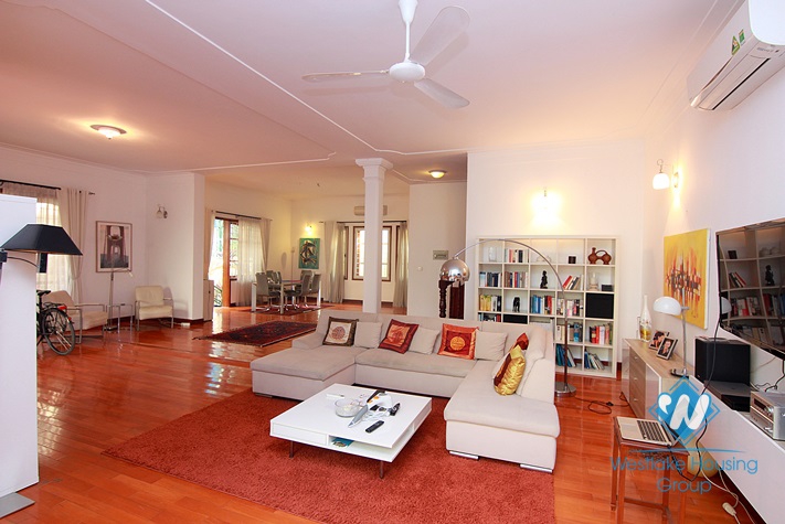 Beautiful house with big swimming pool for rent in Tay Ho District, Ha Noi