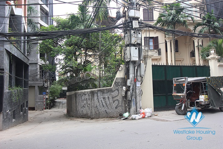 Beautiful house with big swimming pool for rent in Tay Ho District, Ha Noi