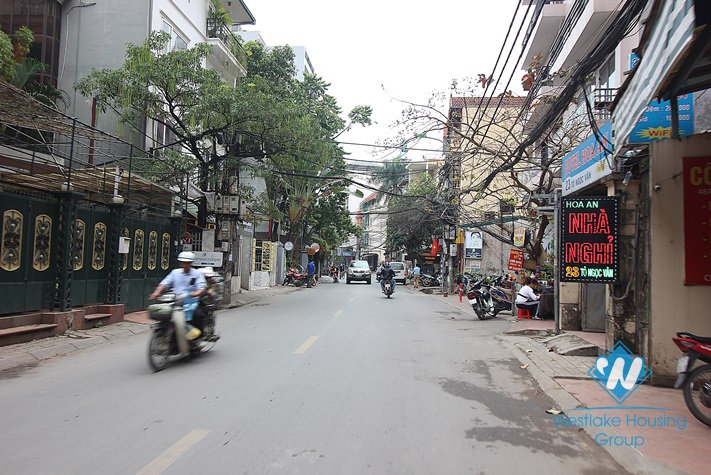 Beautiful house with big swimming pool for rent in Tay Ho District, Ha Noi