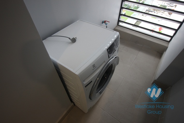 Three bedrooms apartments for rent in Vinhome Metropolis 29 Lieu Giai Ba Dinh.