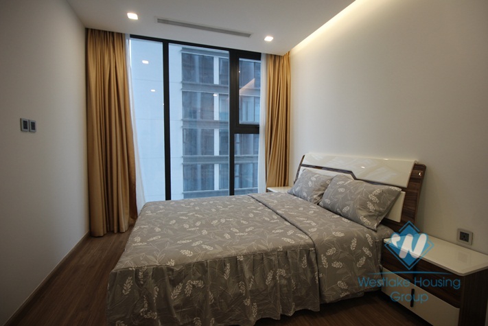 Three bedrooms apartments for rent in Vinhome Metropolis 29 Lieu Giai Ba Dinh.