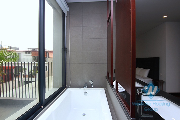 Stunning penthouse apartment for rent in Tay Ho with beautiful lake view balcony