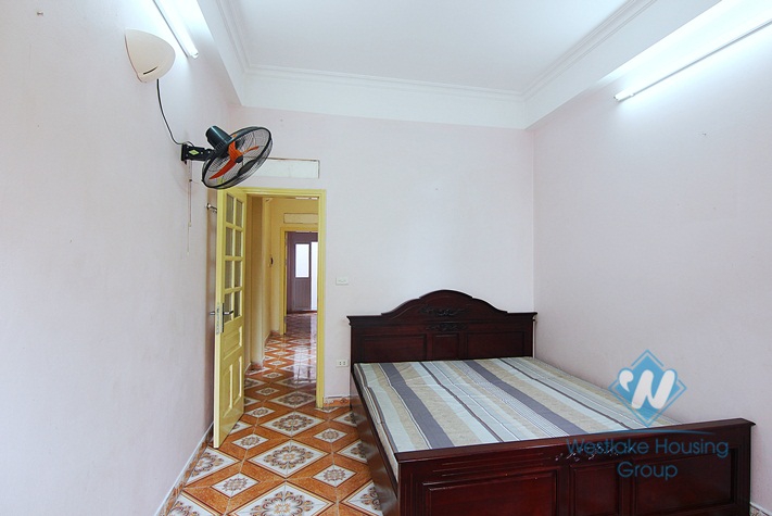 3 bedrooms house for rent cheap price in Au Co, Tay Ho.