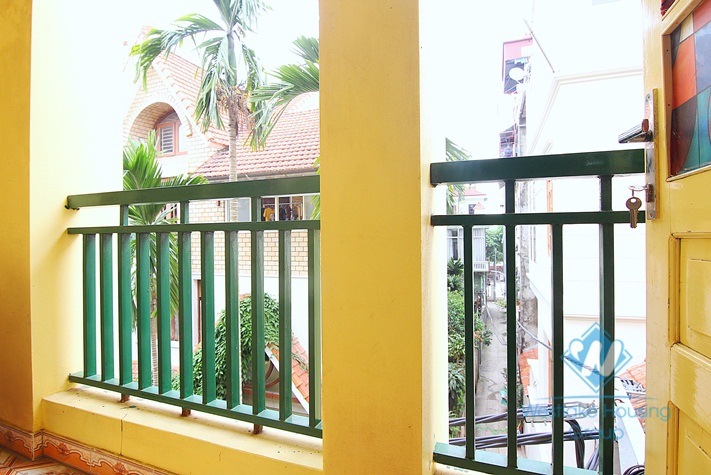 3 bedrooms house for rent cheap price in Au Co, Tay Ho.