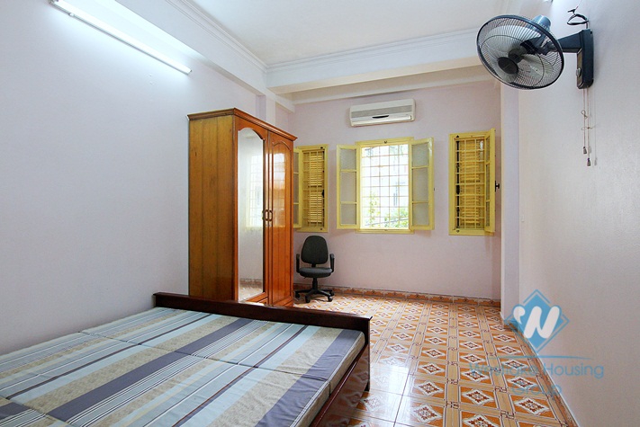 3 bedrooms house for rent cheap price in Au Co, Tay Ho.