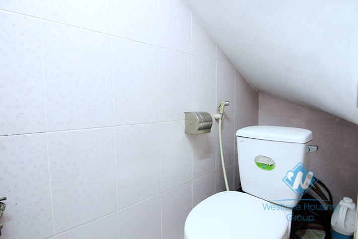 3 bedrooms house for rent cheap price in Au Co, Tay Ho.