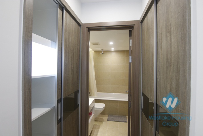 03 bedrooms apartment with 146sqm for rent in Vinhome Metropolis.