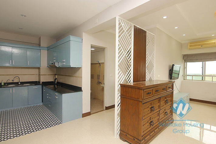 Penhouse with lakeview in Ba Dinh district for rent.