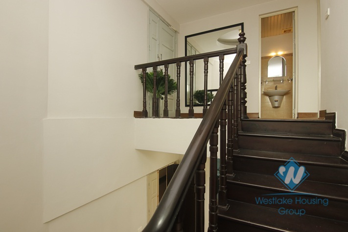 Penhouse with lakeview in Ba Dinh district for rent.