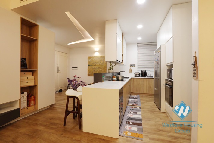 A charming penhouse with 4 bedrooms apartment for rent in G Tower Ciputra.