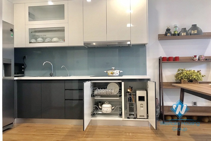 A nice and good price 2 bedroom apartment for rent in Vinhome Metropolis