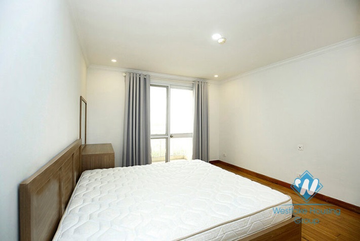 A reasonable price 4 bedroom apartment in Ciputra for rent