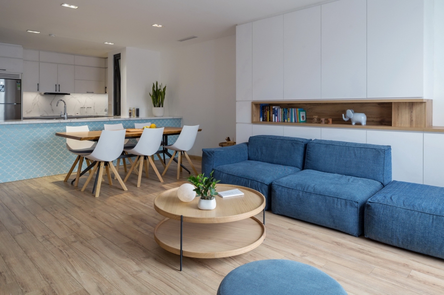 Brand new 02 bedrooms with big balcony for rent in Tay Ho area 