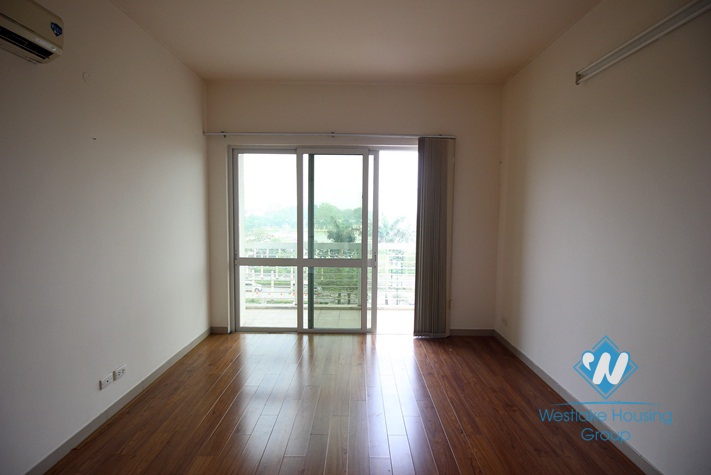 A cheap 3 bedroom apartment for rent in Ciputra, Tay ho, Ha noi