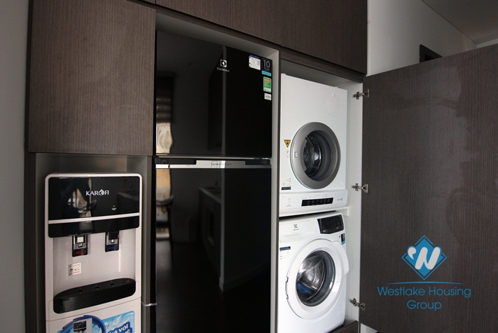 A brand new and modern apartment for rent in Lac Long Quan, Tay Ho