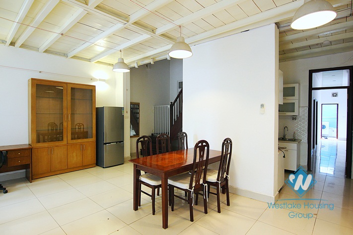 A good house with big yard for rent in Tay ho, Ha noi