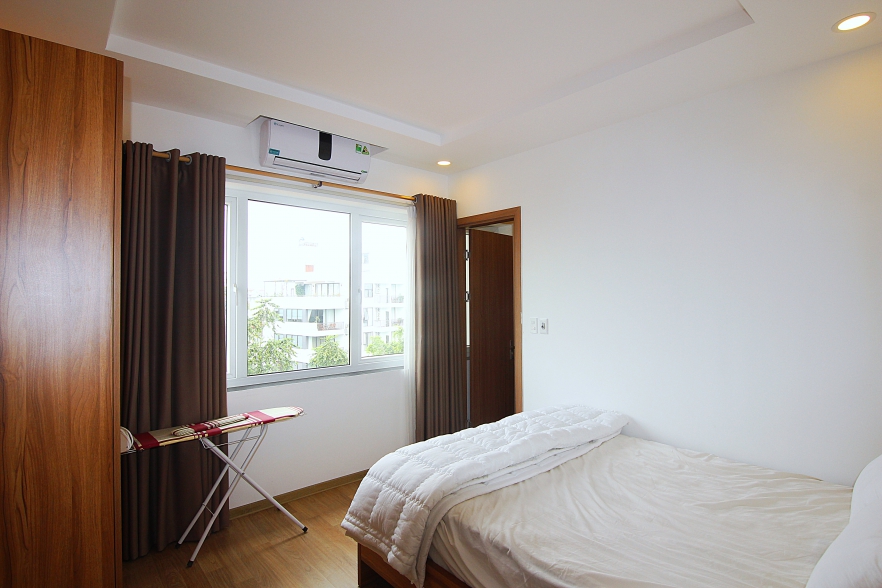 Top floor super modern apartment for rent on Dang Thai Mai, Tay Ho