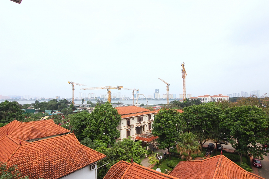 Top floor super modern apartment for rent on Dang Thai Mai, Tay Ho