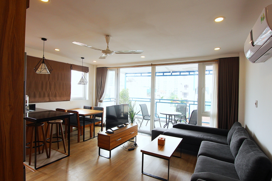 Top floor super modern apartment for rent on Dang Thai Mai, Tay Ho