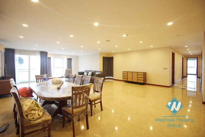 An excellent 4 bedroom apartment for rent in Ciputra L Tower
