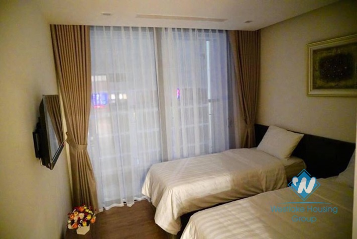 Charming 3 bedrooms apartment for rent in Vinhome Metropolis, Lieu Giai.