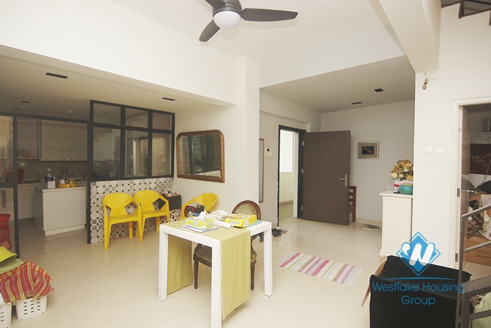 Beautiful duplex apartment for rent near Aeonmall Long Bien, Ha Noi
