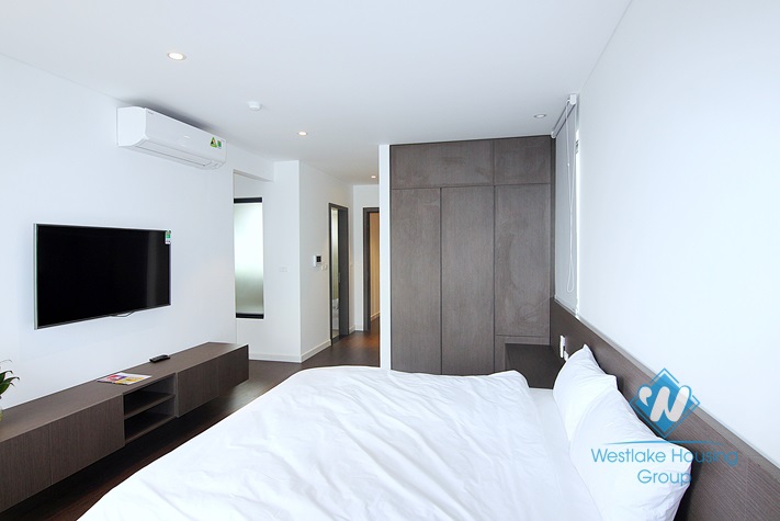 A super and brandnew 1 bedroom apartment for rent in Xuan La st, Tay Ho.