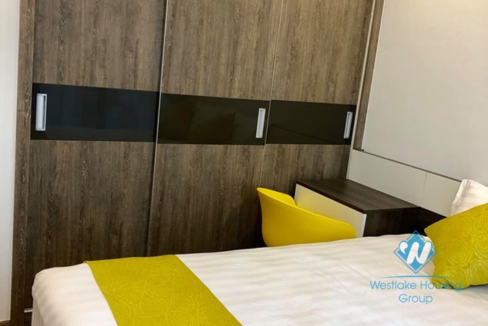 Lovely and brand-new apartment for rent in Vinhome Metropolis, Lieu Giai, Ba Dinh area.