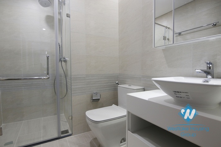 A modern 3 bedroom apartment for rent in Vinhome Metropolis