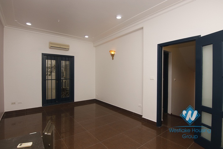 A lovely 4 bedroom house for rent in Long Bien District