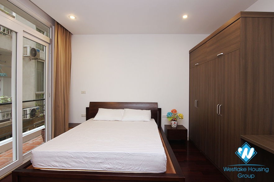 Spacious 4 bedrooms rental apartment on Dang Thai Mai street, Tay Ho, Hano