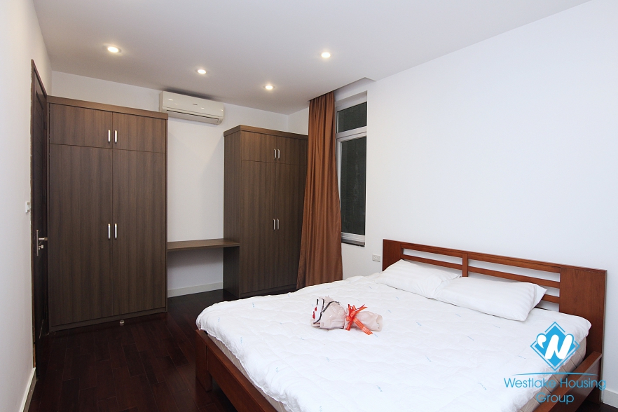 Spacious 4 bedrooms rental apartment on Dang Thai Mai street, Tay Ho, Hano