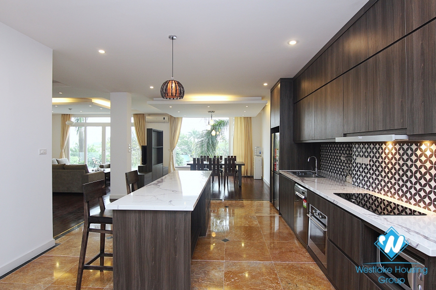 Spacious 4 bedrooms rental apartment on Dang Thai Mai street, Tay Ho, Hano
