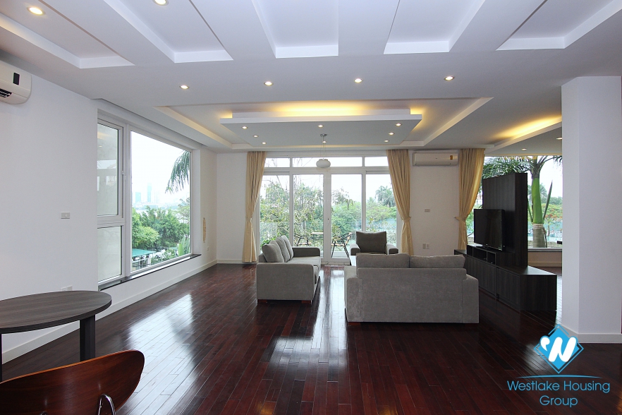 Spacious 4 bedrooms rental apartment on Dang Thai Mai street, Tay Ho, Hano