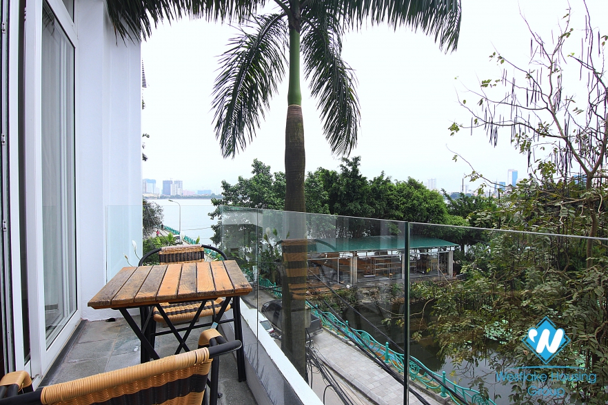 Spacious 4 bedrooms rental apartment on Dang Thai Mai street, Tay Ho, Hano