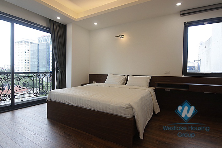 Modern and clean 1 bedroom apartment near Lotte tower for rent in Lieu Giai, Ba Dinh.