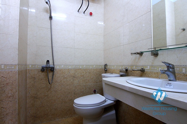 An affordable 5 bedroom house for rent in Au co, Tay ho