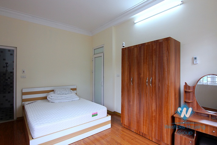 An affordable 5 bedroom house for rent in Au co, Tay ho