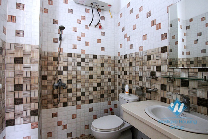 An affordable 5 bedroom house for rent in Au co, Tay ho